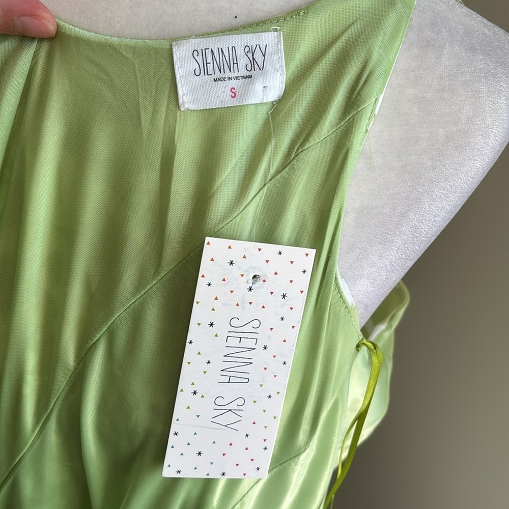 Sienna Sky Floral Button Down Adjustable Strap Midi Dress Lime Green White NWT - Picture 8 of 9